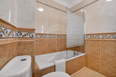 Apartamento T2 para Venda em Castanheira do Ribatejo e Cachoeiras