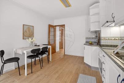 Apartamento T2 para Venda em Castanheira do Ribatejo e Cachoeiras