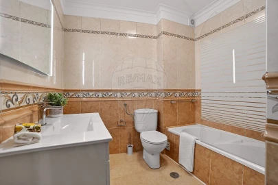 Apartamento T2 para Venda em Castanheira do Ribatejo e Cachoeiras