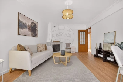 Apartamento T2 para Venda em Castanheira do Ribatejo e Cachoeiras