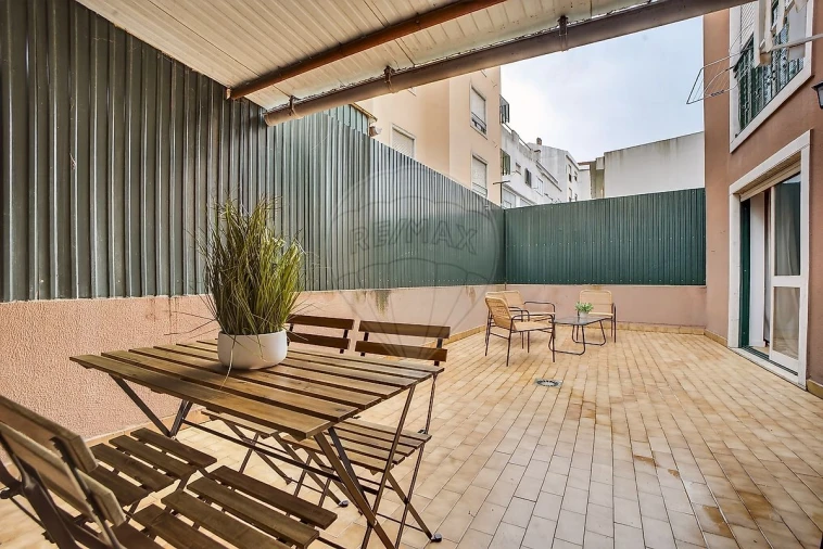 Apartamento T2 para Venda em Castanheira do Ribatejo e Cachoeiras Foto 10