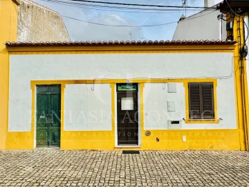 Moradia T2 para Venda em Crato e Mártires, Flor da Rosa e Vale do Peso