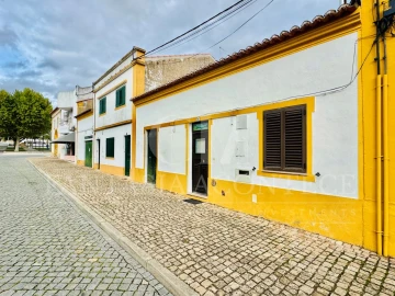 Moradia T2 para Venda em Crato e Mártires, Flor da Rosa e Vale do Peso