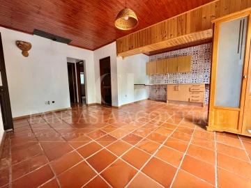 Moradia T2 para Venda em Crato e Mártires, Flor da Rosa e Vale do Peso