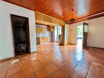 Moradia T2 para Venda em Crato e Mártires, Flor da Rosa e Vale do Peso