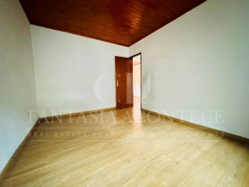 Moradia T2 para Venda em Crato e Mártires, Flor da Rosa e Vale do Peso