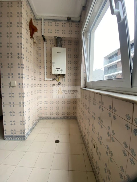 Apartamento T2 para Venda em Glória e Vera Cruz