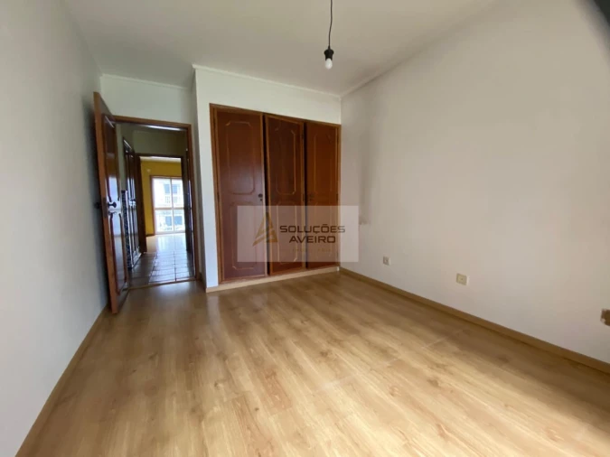 Apartamento T2 para Venda em Glória e Vera Cruz Foto 15