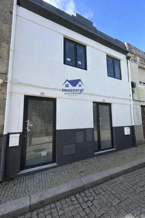 Moradia T4 para Venda em Azurara