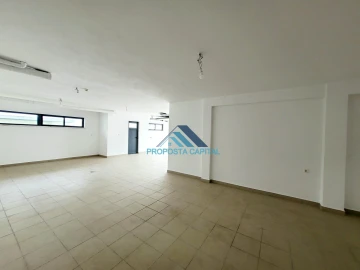 Moradia T5 para Venda em Laranjeiro e Feijó