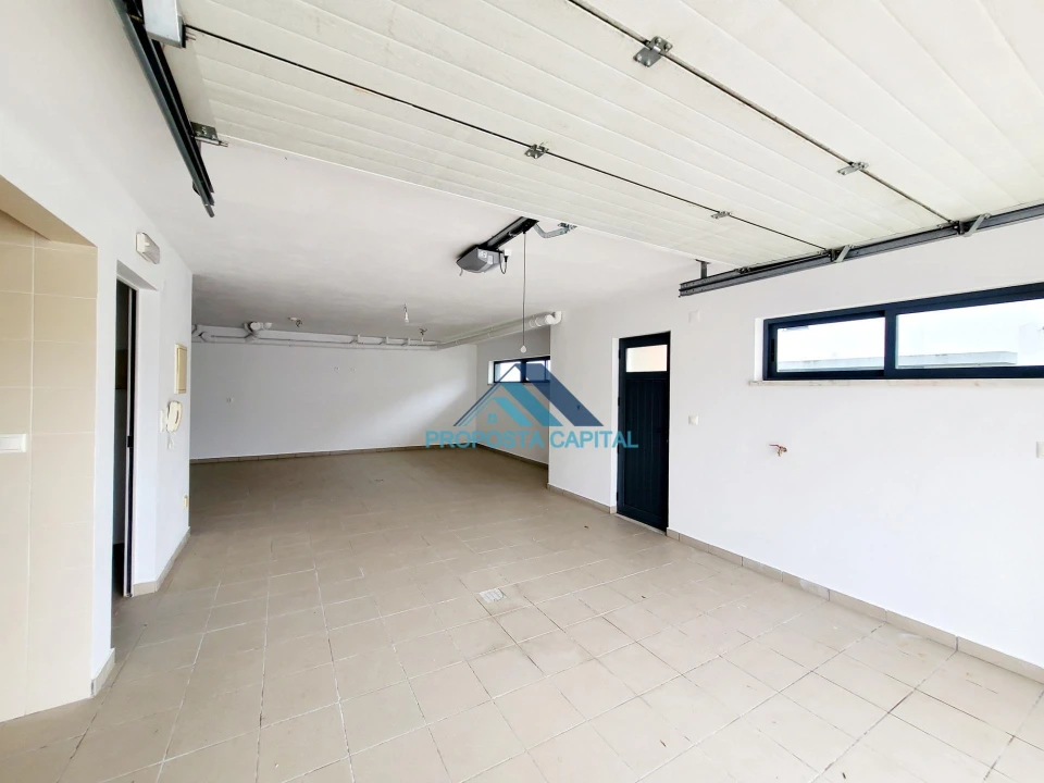 Moradia T5 para Venda em Laranjeiro e Feijó Foto 24