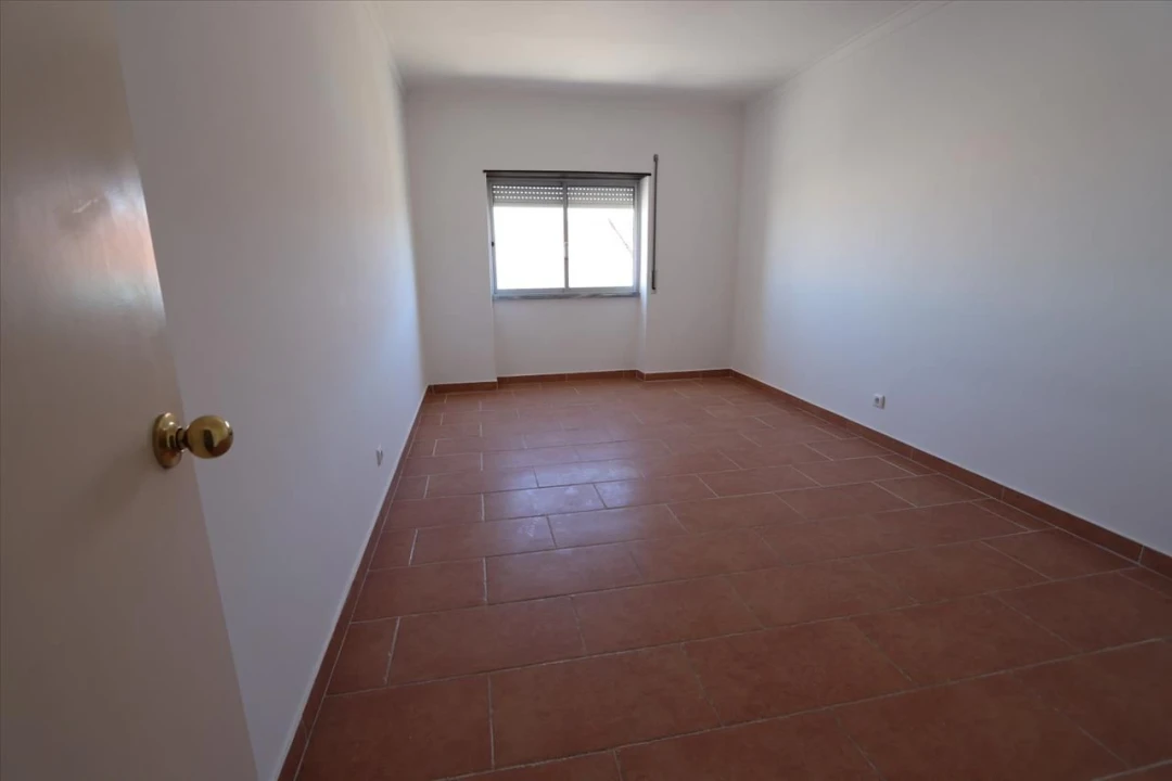 Apartamento T1 para Venda em Barreiro e Lavradio Foto 14