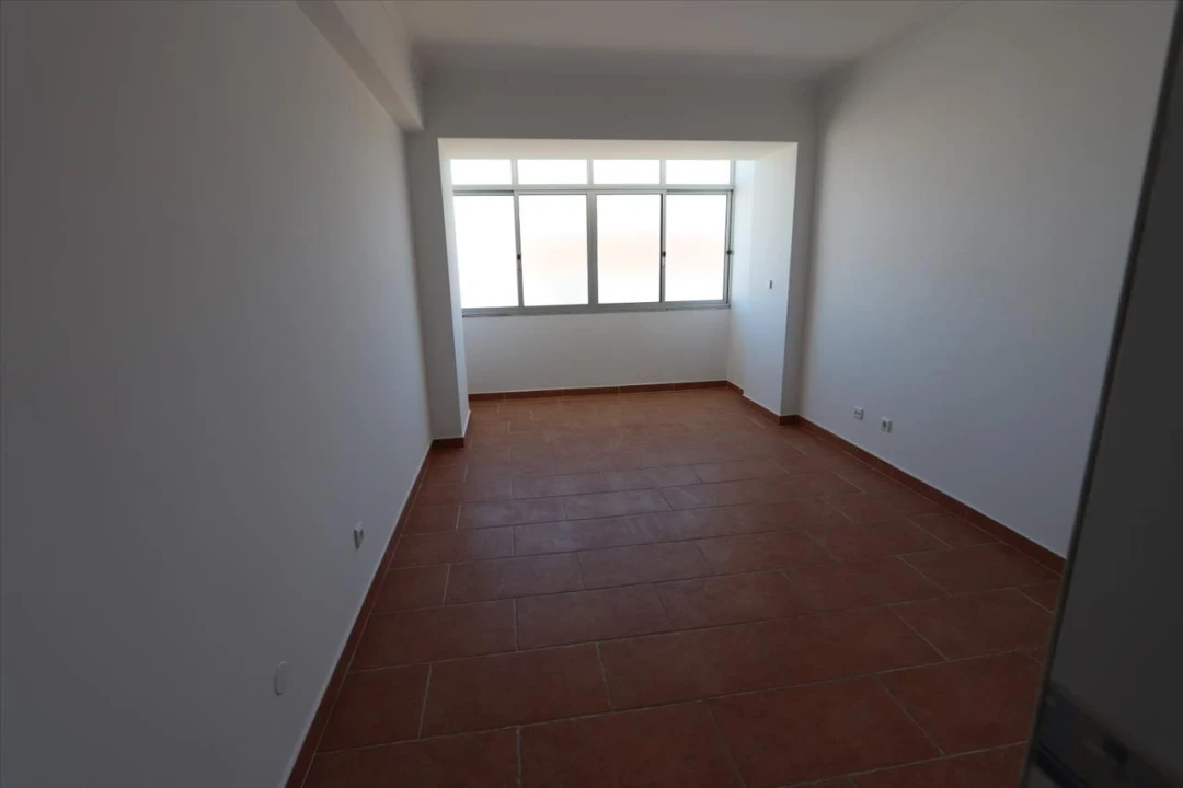 Apartamento T1 para Venda em Barreiro e Lavradio Foto 8