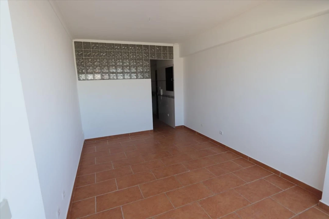 Apartamento T1 para Venda em Barreiro e Lavradio Foto 9