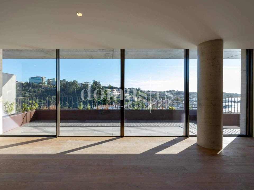 Apartamento T3 para Venda em Lordelo do Ouro e Massarelos Foto 16