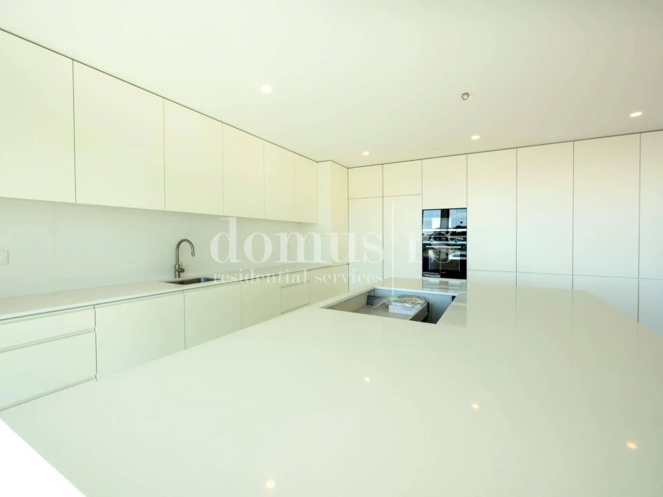Apartamento T3 para Venda em Lordelo do Ouro e Massarelos Foto 35