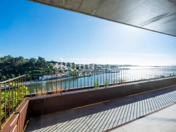 Apartamento T3 para Venda em Lordelo do Ouro e Massarelos