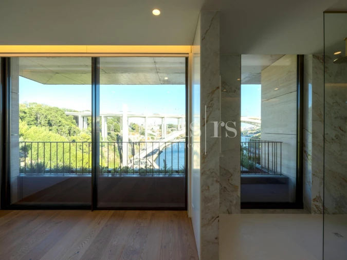 Apartamento T3 para Venda em Lordelo do Ouro e Massarelos Foto 43