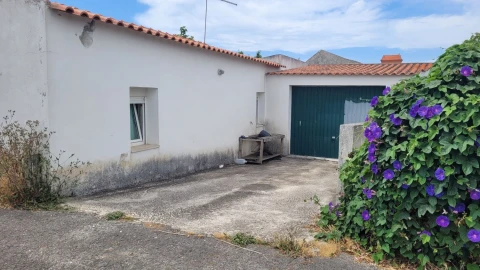 Moradia T2 para Venda em Agualva e Mira-Sintra