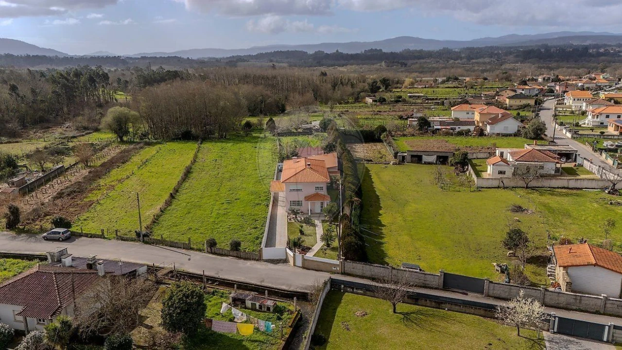 Moradia T3 para Venda em Valença, Cristelo Covo e Arão Foto 37