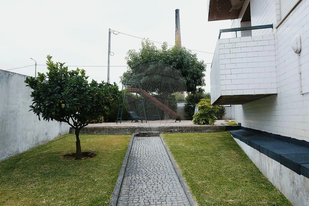 Apartamento T3 para Venda em Tamel (São Verissimo) Foto 41