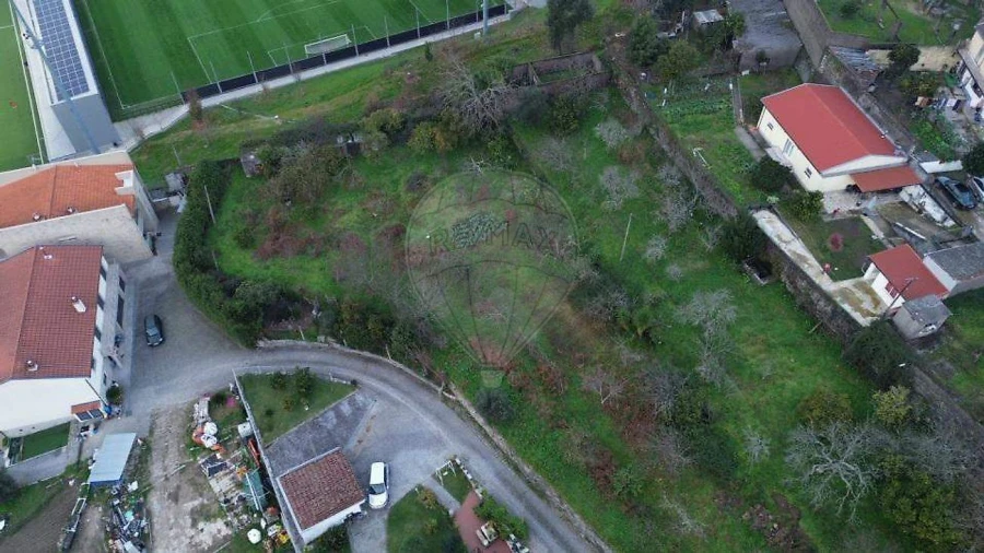 Terreno para Venda em Braga (Maximinos, Sé e Cividade) Foto 12