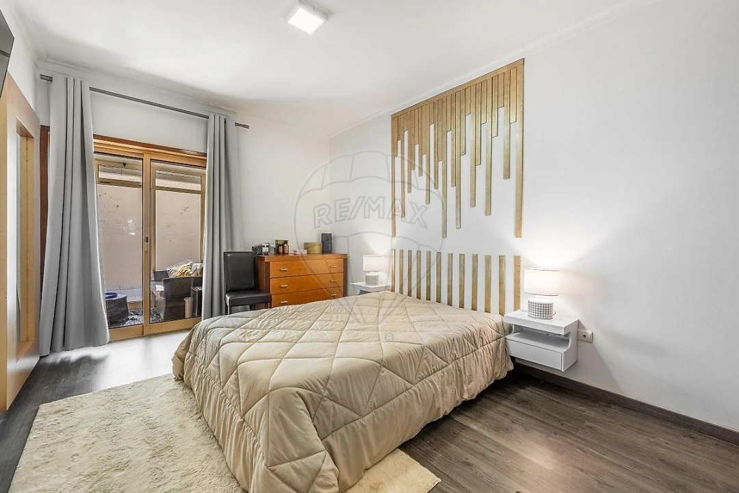 Apartamento T2 para Venda em Braga (Maximinos, Sé e Cividade) Foto 16