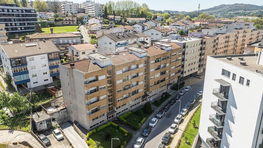 Apartamento T2 para Venda em Braga (Maximinos, Sé e Cividade) Foto 4