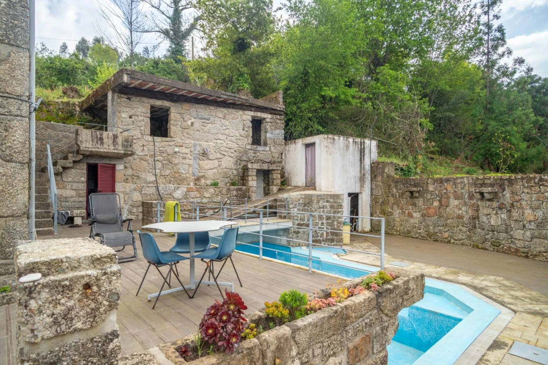 Moradia T7 para Venda em Ribeira Foto 2