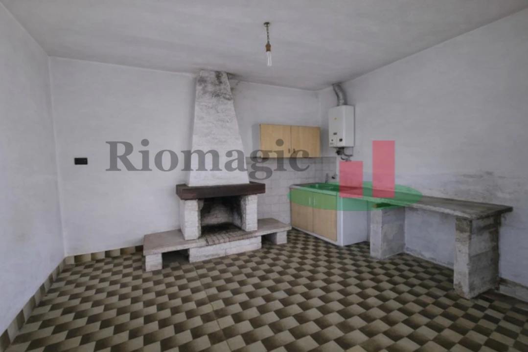 Moradia T2 para Venda em Amor Foto 2