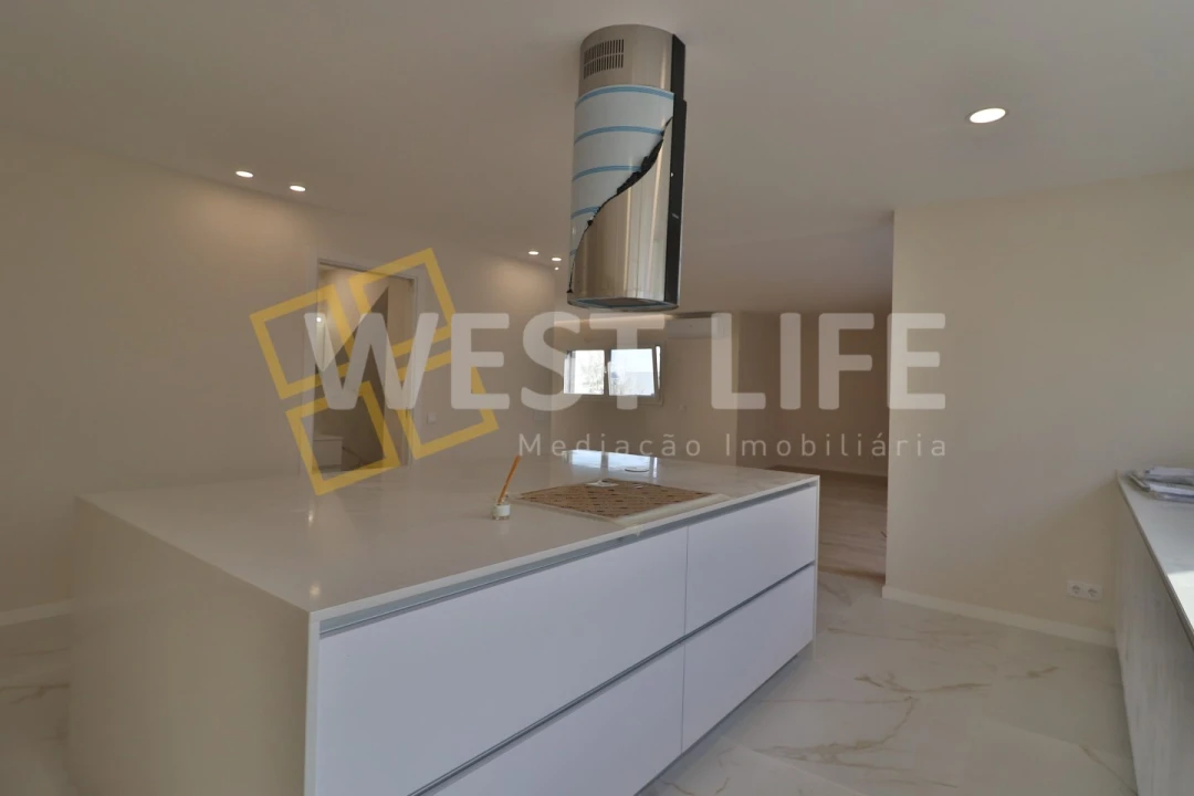 Moradia T5 para Venda em Ponte do Rol Foto 4