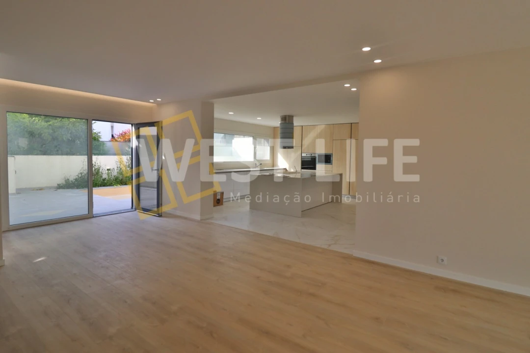 Moradia T5 para Venda em Ponte do Rol Foto 6