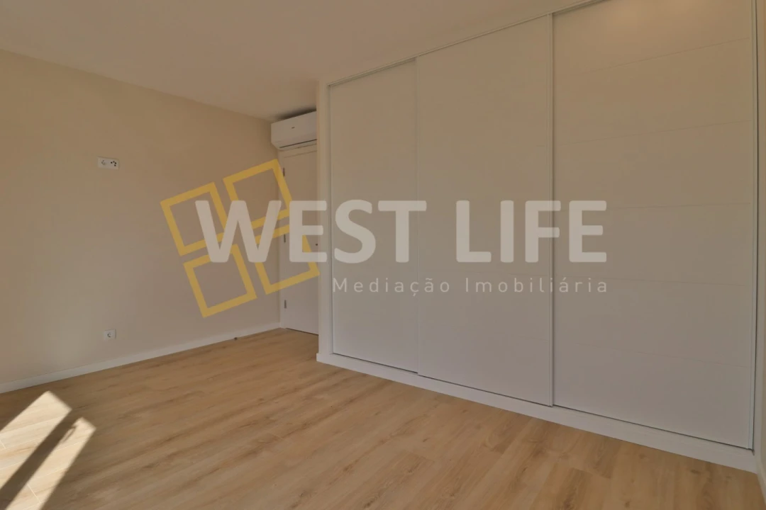 Moradia T5 para Venda em Ponte do Rol Foto 13