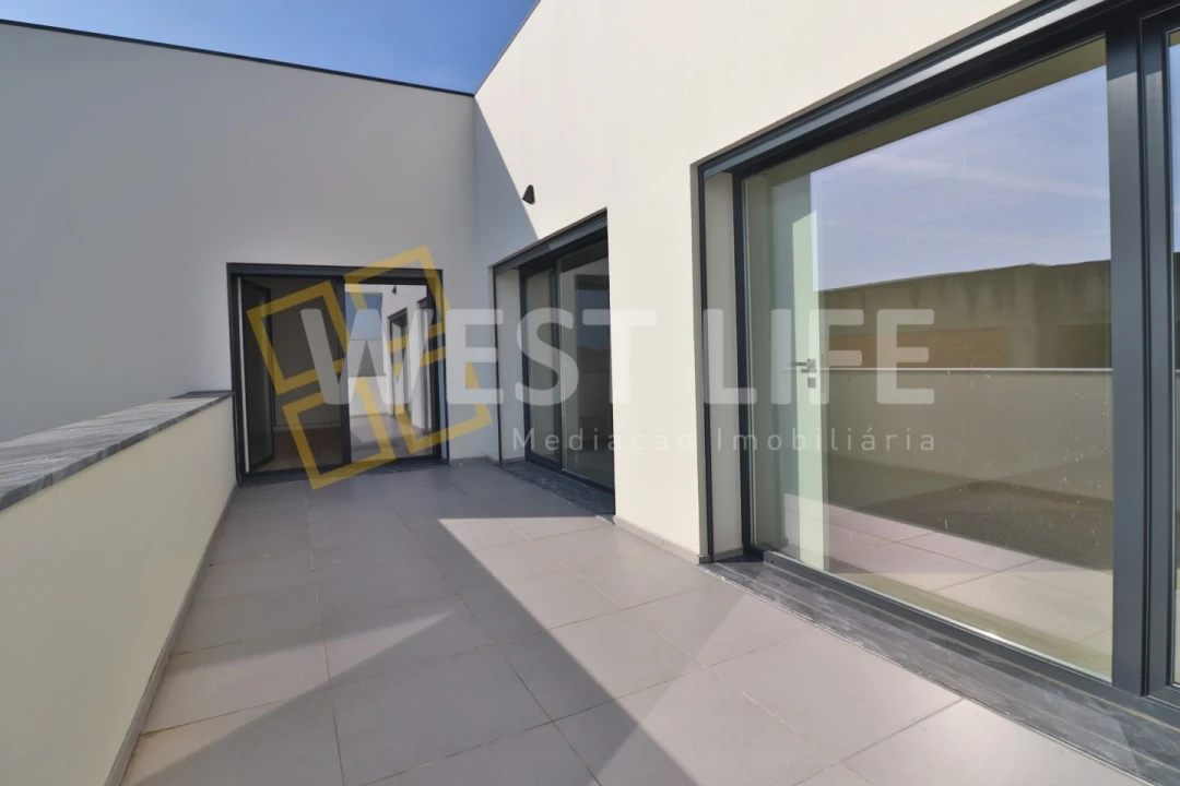 Moradia T5 para Venda em Ponte do Rol Foto 27