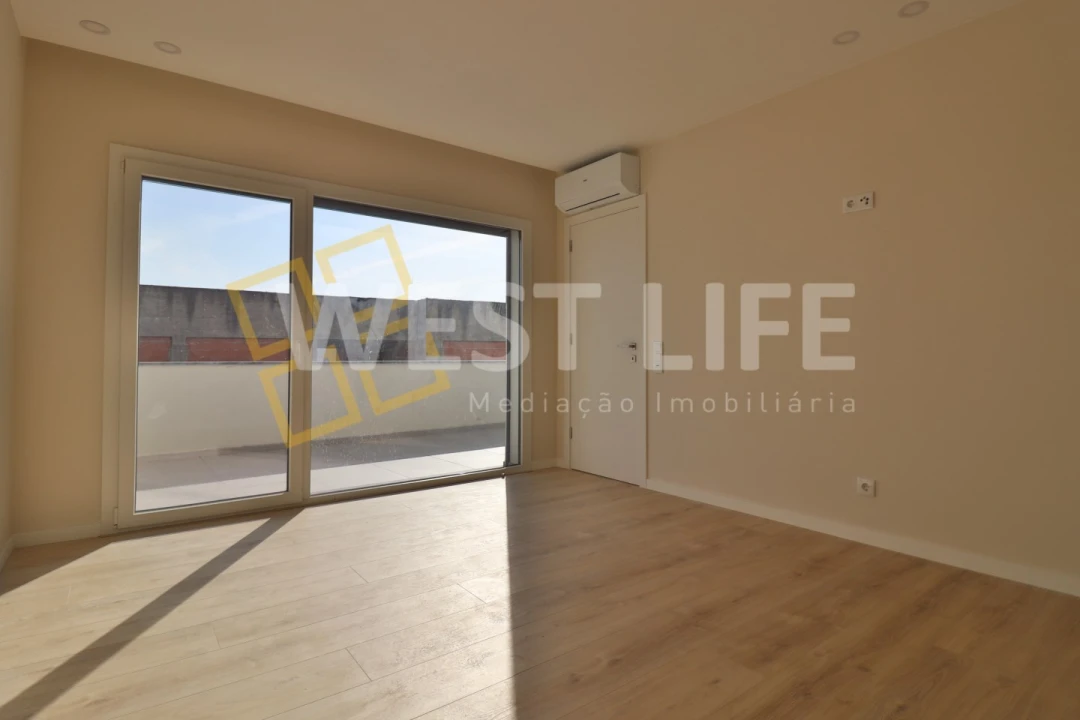 Moradia T5 para Venda em Ponte do Rol Foto 29