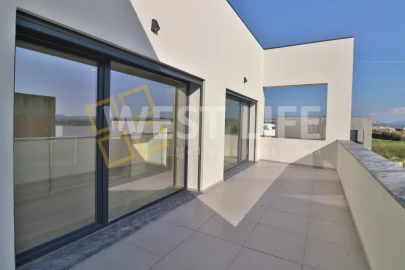 Moradia T5 para Venda em Ponte do Rol