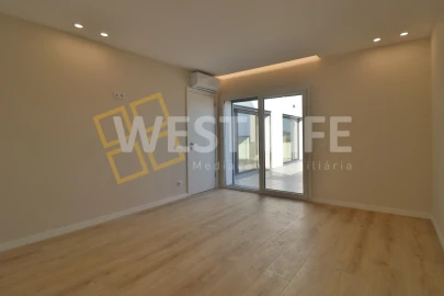 Moradia T5 para Venda em Ponte do Rol