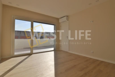 Moradia T5 para Venda em Ponte do Rol