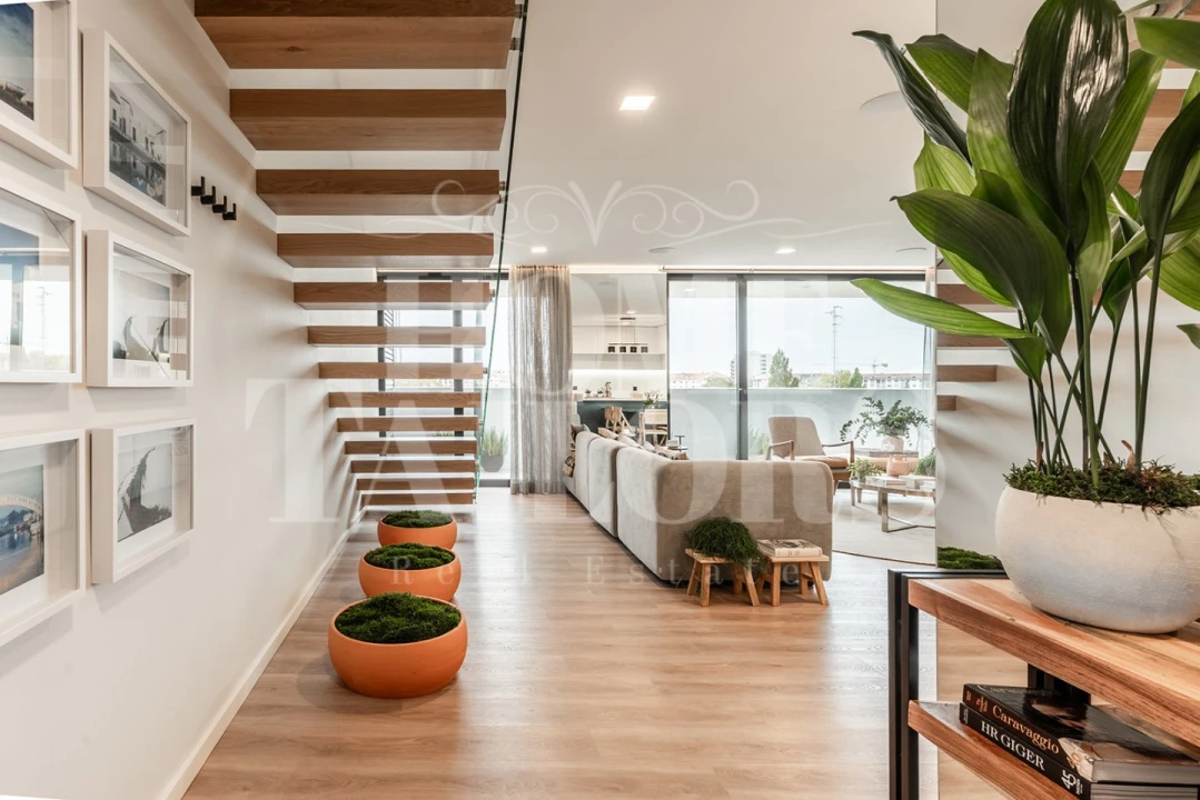 Apartamento T4 para Venda em Glória e Vera Cruz Foto 3