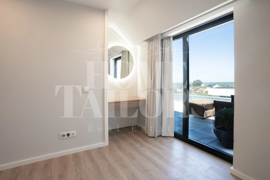 Apartamento T4 para Venda em Glória e Vera Cruz Foto 40