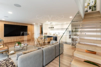 Apartamento T4 para Venda em Glória e Vera Cruz