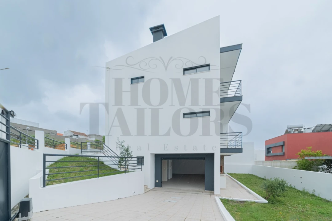 Moradia T5 para Venda em Laranjeiro e Feijó Foto 29