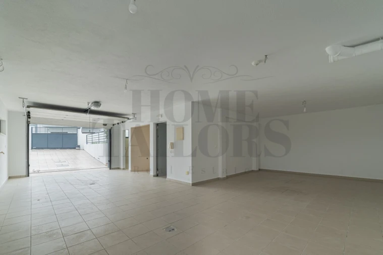 Moradia T5 para Venda em Laranjeiro e Feijó Foto 31