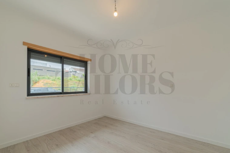 Moradia T5 para Venda em Laranjeiro e Feijó Foto 25