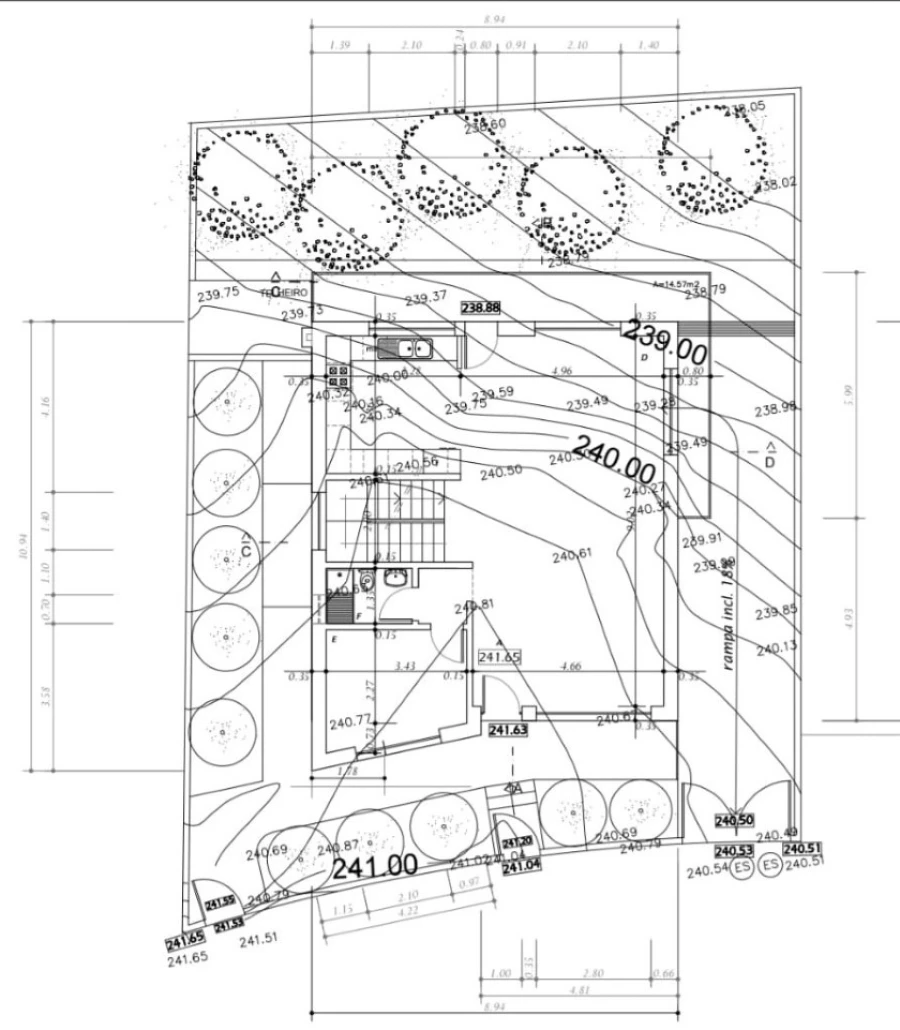 Moradia T4 para Venda em Ramada e Caneças Planta 1