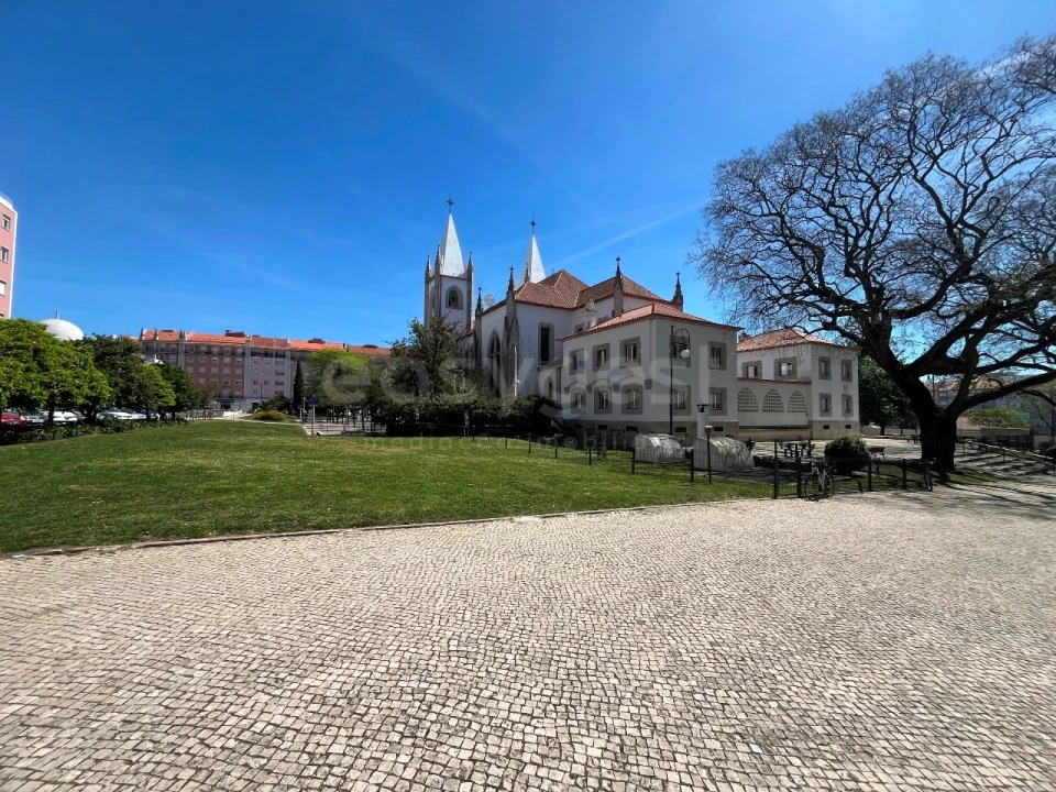 Apartamento T1 para Venda em Campo de Ourique Foto 22