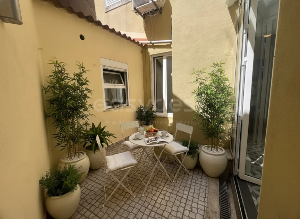 Apartamento T1 para Venda em Campo de Ourique Foto 11