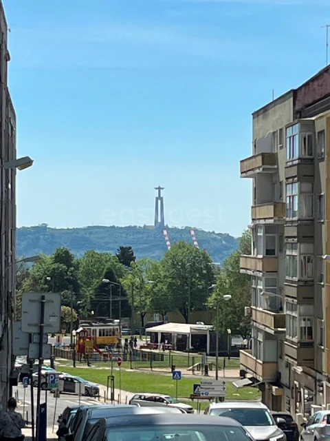 Apartamento T1 para Venda em Campo de Ourique