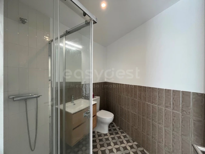 Apartamento T1 para Venda em Campo de Ourique Foto 14