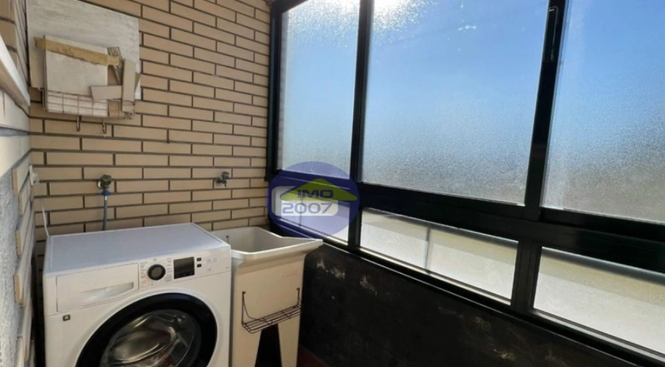 Apartamento T2 para Venda em Vilar de Andorinho Foto 14